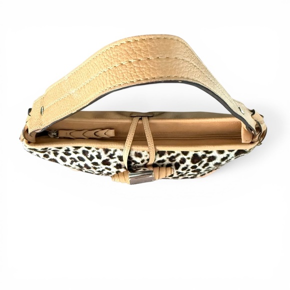 NWOT Adrienne Vittadini Leather Cheedah Print Hobo Bag - Picture 5 of 12